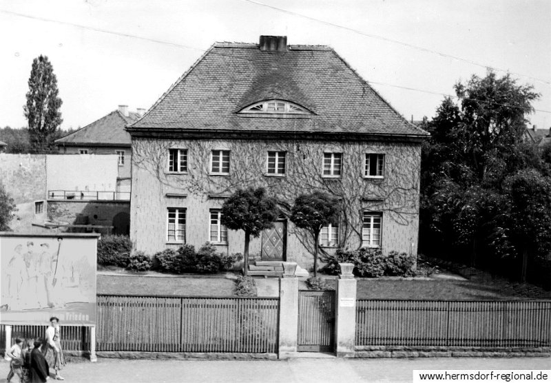 Das ehemalige Gästehaus KWH Dezember 1954 bis Ende 1956 auch Nachtsanatorium - Innenansicht.