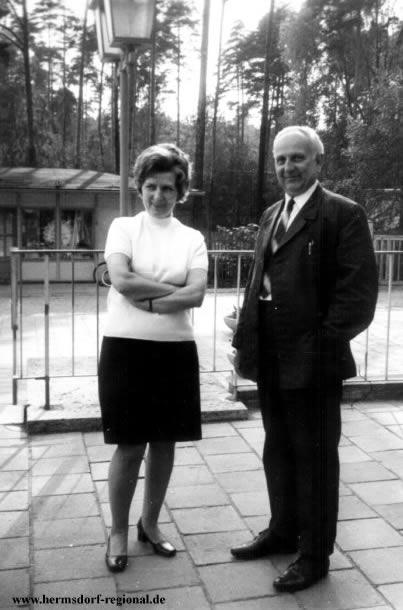 Charlotte Rodegast und Herbert Morgner - beide waren an der Hotelrezeption. 