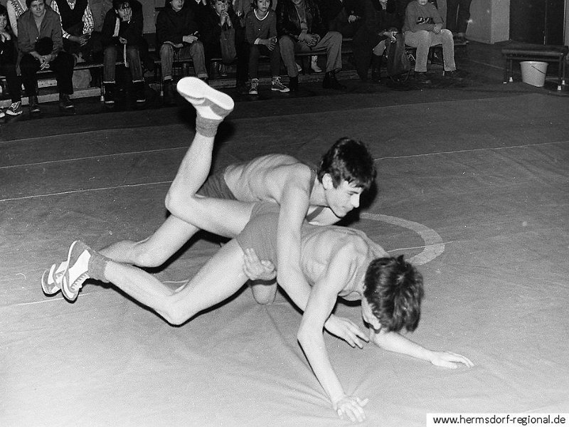 1983-11-00_Wettkampf-Ringer_01