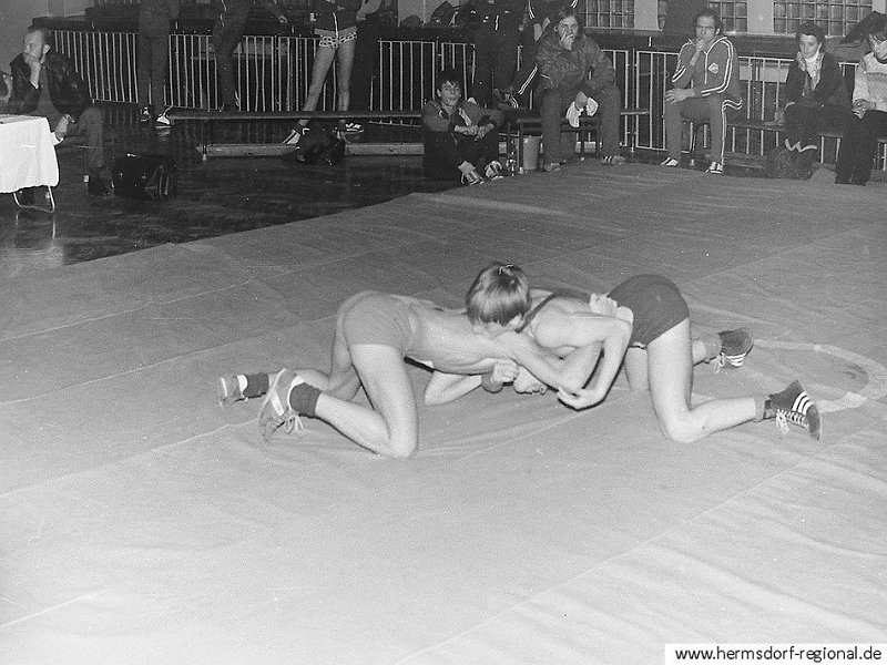 1983-11-00_Wettkampf-Ringer_16