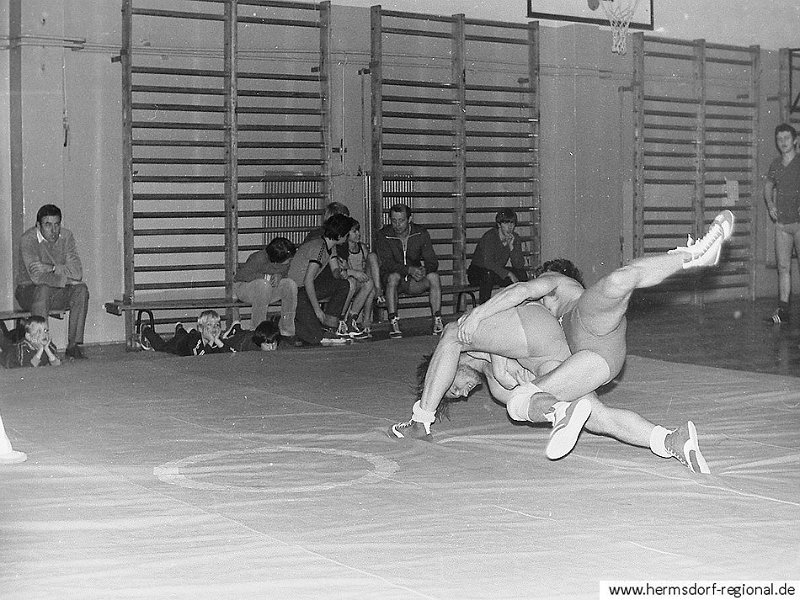 1983-11-00_Wettkampf-Ringer_18