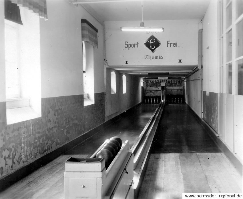 Blick in die Kegelhalle um 1954 